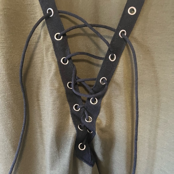 Dress - Picture 3 of 5